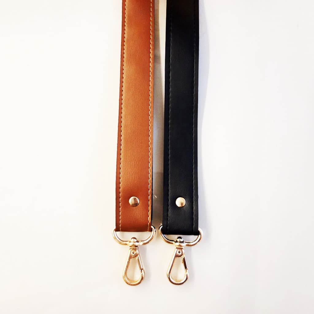 Alça Bolsa Tiracolo/Ombro sintético Costurado 1,10m x 3cm Regulagem Fixa c/ Mosquetão dourado crochê
