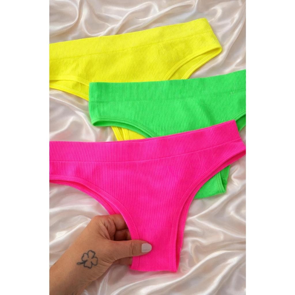 Kit 3 Calcinhas Canelada de Poliamida Neon Conforto Dia a Dia
