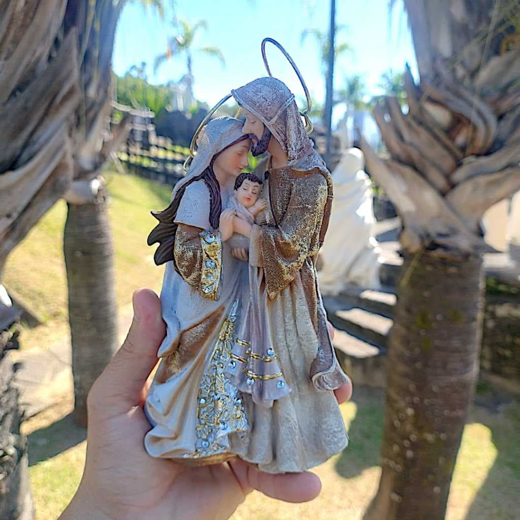 Imagem Sagrada Família Resina Importada 20 cm Proteção para o Lar Fé Amor