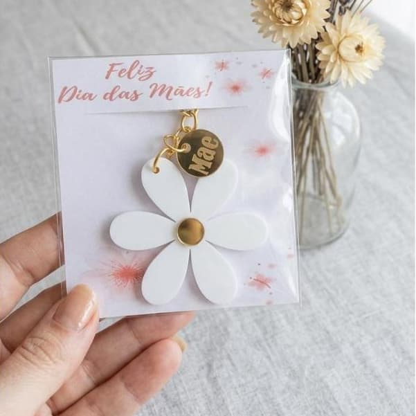 Chaveiro margarida flor personalizado dia das mães