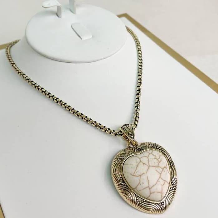 COLAR BOHO COWNTRY WESTERN CORAÇÃO OURO ENVELHECIDO - Folheado a Ouro 18k
