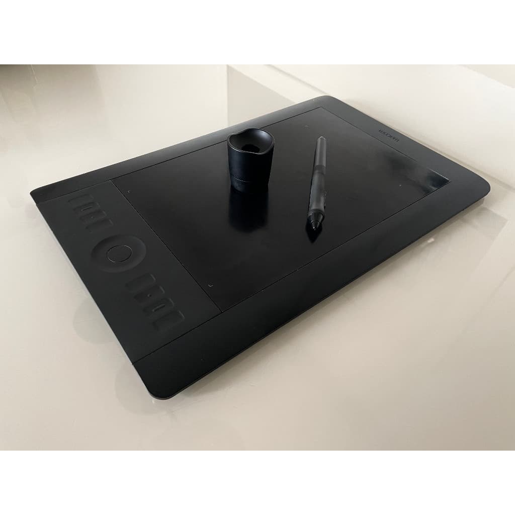 Mesa Digitalizadora Wacom Intuos 5 Touch PTH-650 Tamanho Médio (Usado)