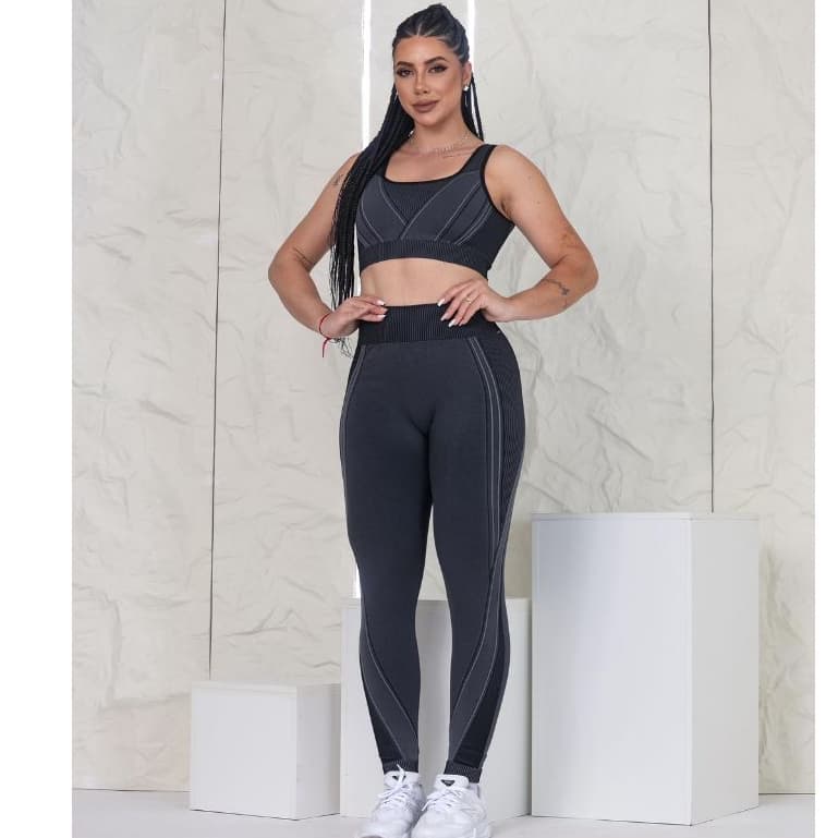 Conjunto Fitness Feminino Sem Costura Top Sustentação e Legging Compressão