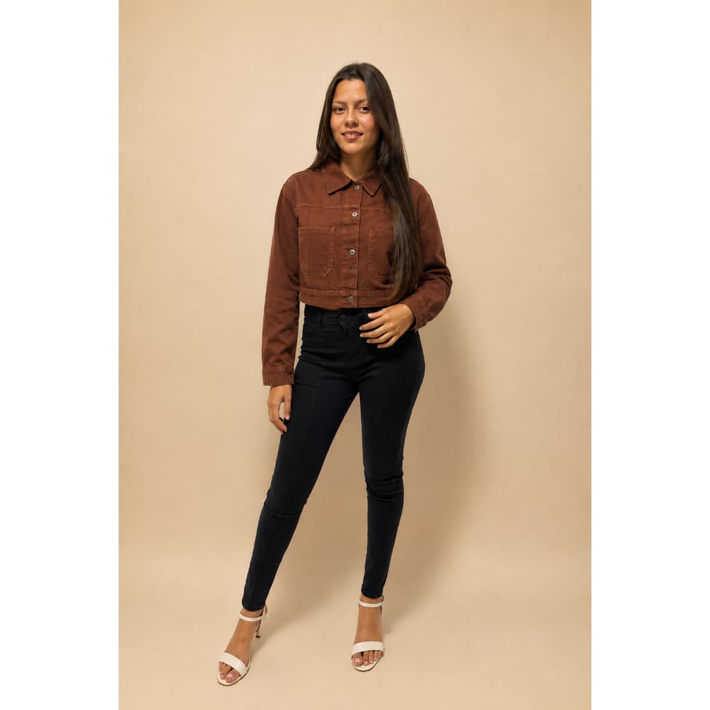 Jaqueta Jeans Feminina Cropped Marrom Escura Manga Longa Moderna e Confortável