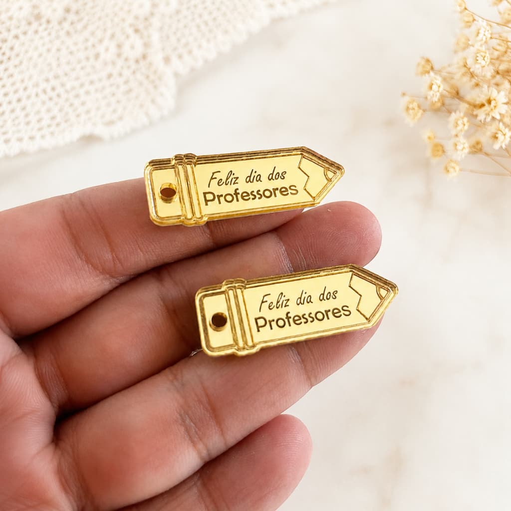 Etiquetas Feliz Dia Professores Acrílico Dourado Pingente Lapis Lembrancinha Crochê