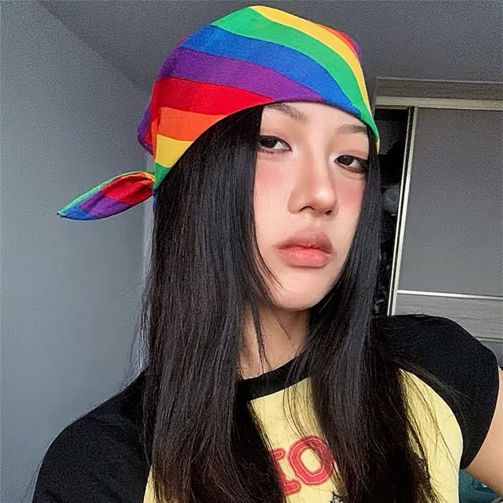 Bandana Lenço Listrado Arco‑Íris 53x57cm Acessório Inclusivo LGBTQ+