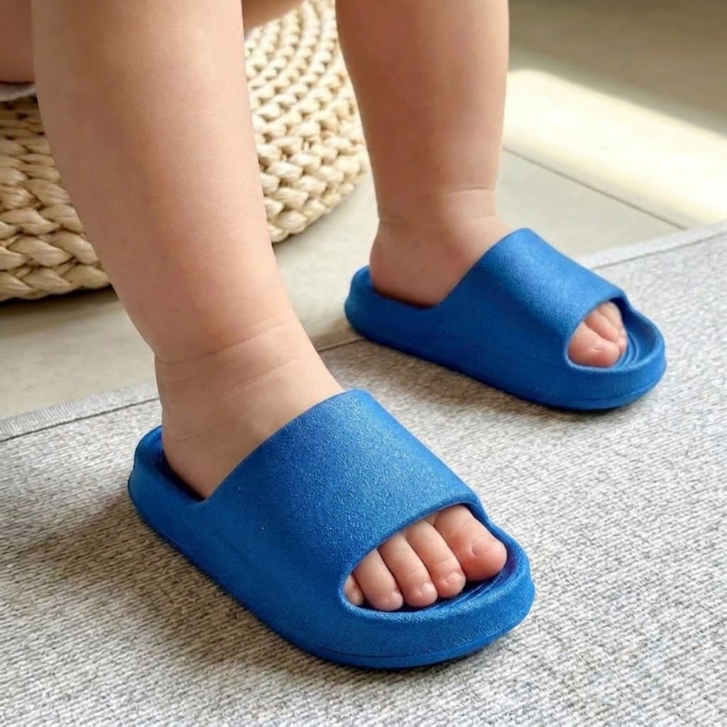 Chinelo Menina Menino Infantil Slide Nuvem Praia Piscina Conforto Anatômico Barato