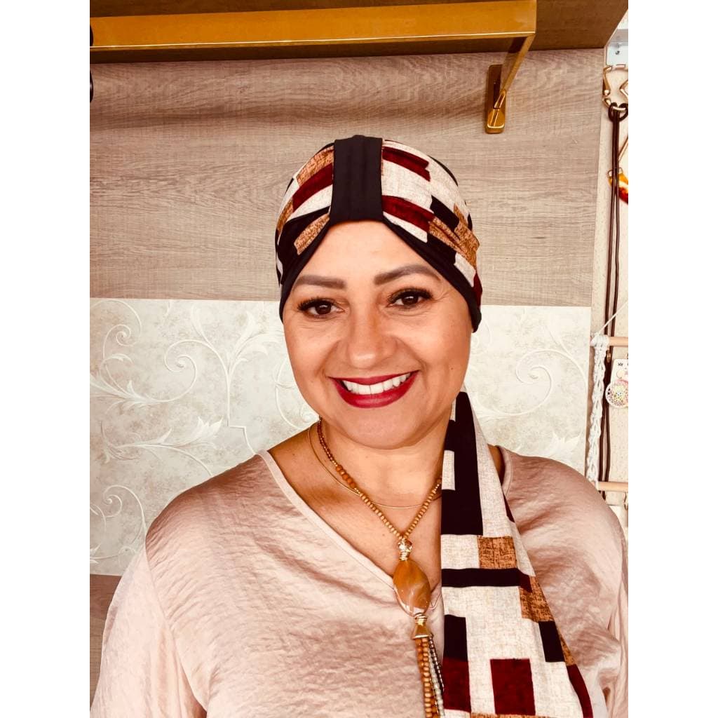 Turbante Oncológico Acácia com Faixa Ajustável | Lenço para Quimioterapia e Alopecia | Confortável em Malha Fria