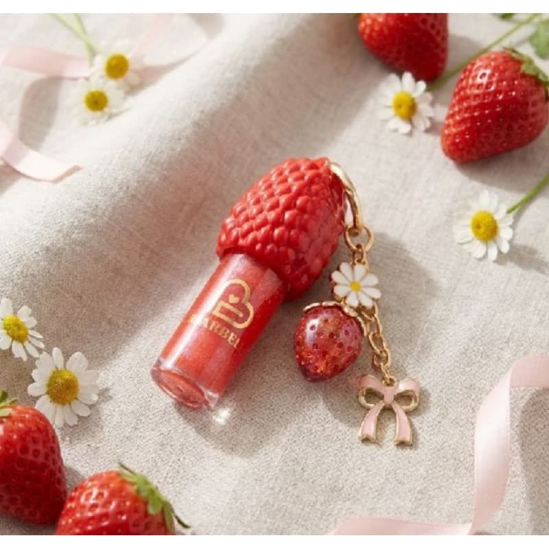 Lip gloss morango com chaveiro