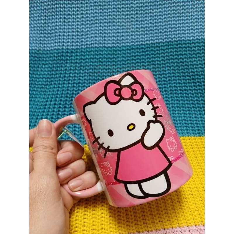 Canecas Hello kitty *Estampas variadas*