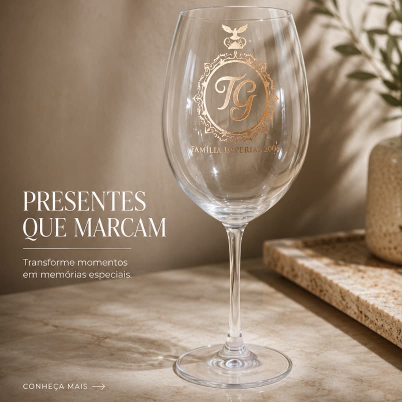Taça de Vinho 580ml - Cristal - Personalizada (DOURADO)