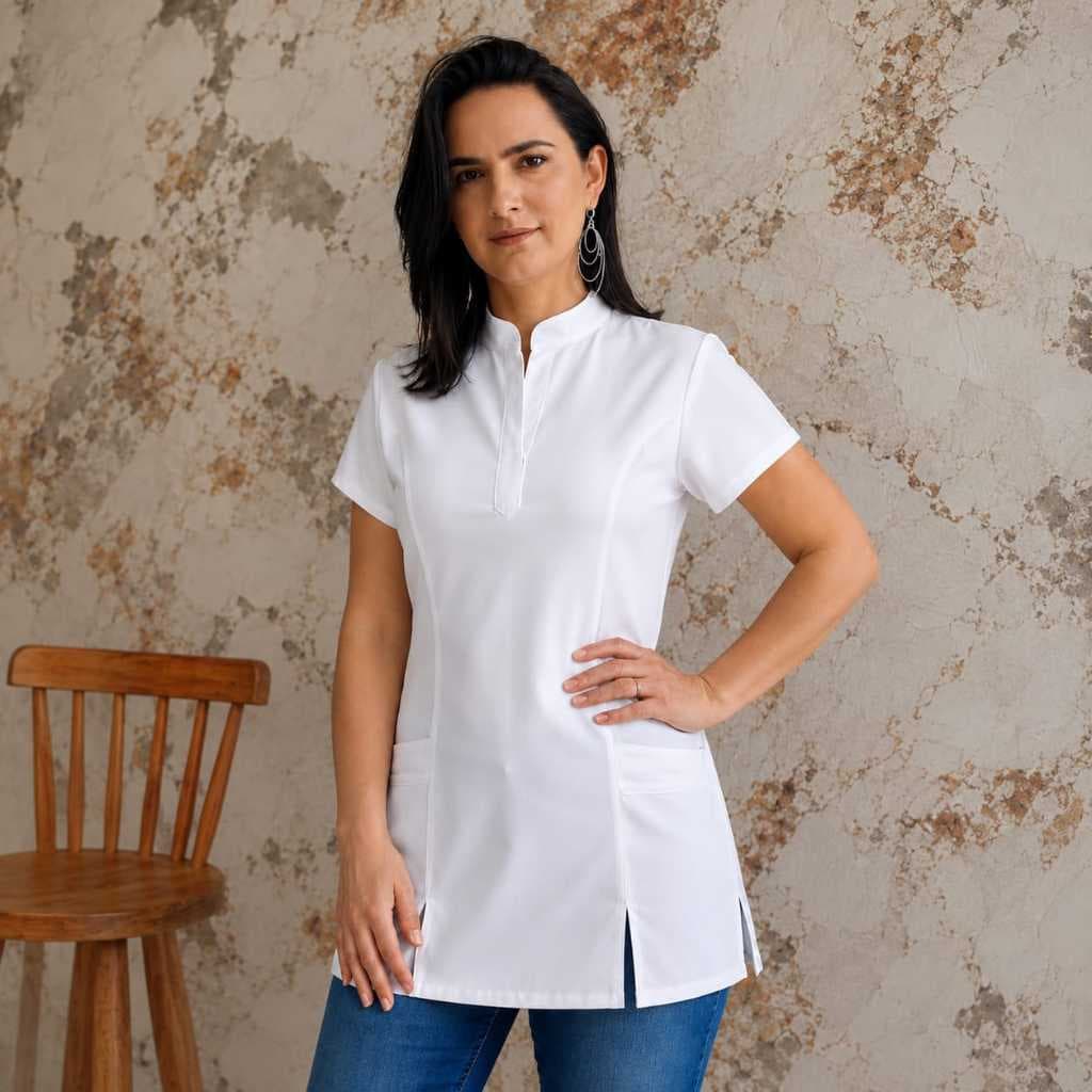 Jaleco acinturado Gabardine Premium, com punho, gola padre e Ziper
