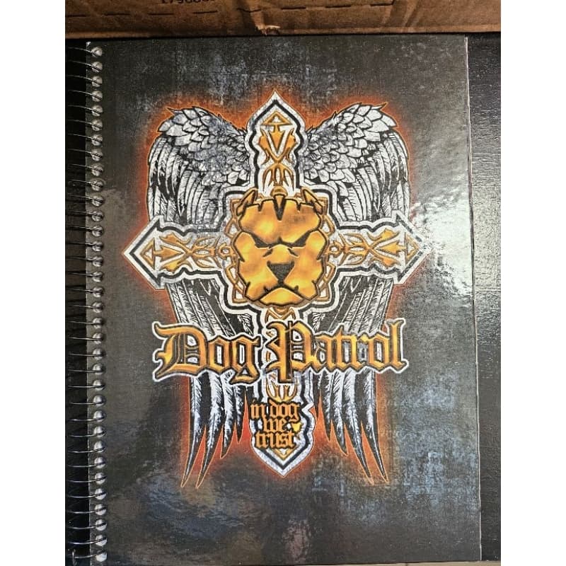 Caderno Dog Patrol - Caderno 10 matérias, capa dura com adesivos.