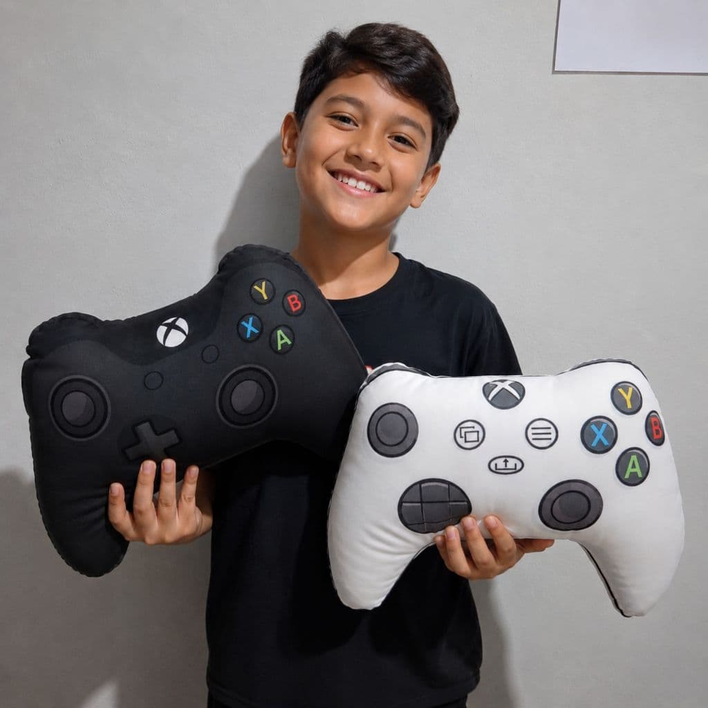 Almofada Controle Gamer PS4 Xbox Presente Geek Decoração Quarto Gamer Super Macia Oferta