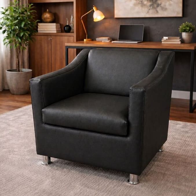 POLTRONA DECORATIVA RECEPÇAO- SALAO - CASA - TILA - CORINO PRETO LUXO