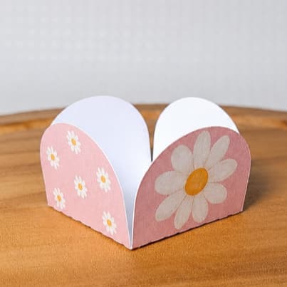 Forminha para doces 4 pétalas Margarida - Festa Jardim das Margaridas rosa