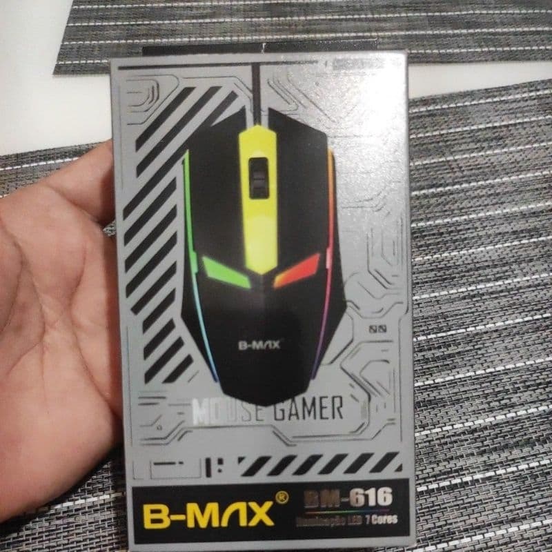 Mouse Gamer Knup Gamer 1200dpi RGB com fio USB Ergonômico