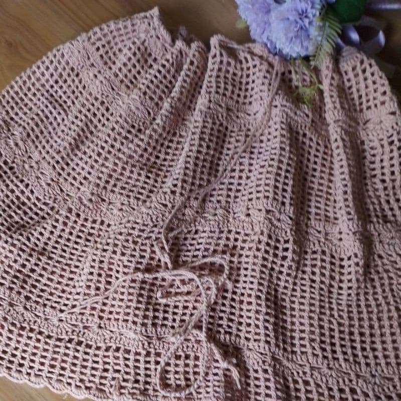 Saia Crochê Feminina Rodada com Amarração Cintura Alta Moda Verão Praia Artesanal