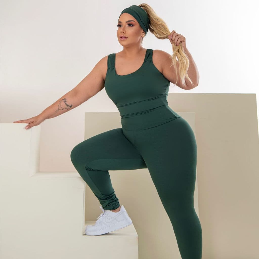 Conjunto Fitness Plus Size Feminino de Calça Cintura Alta e Top + Faixa de Cabelo. Zero Transparência.