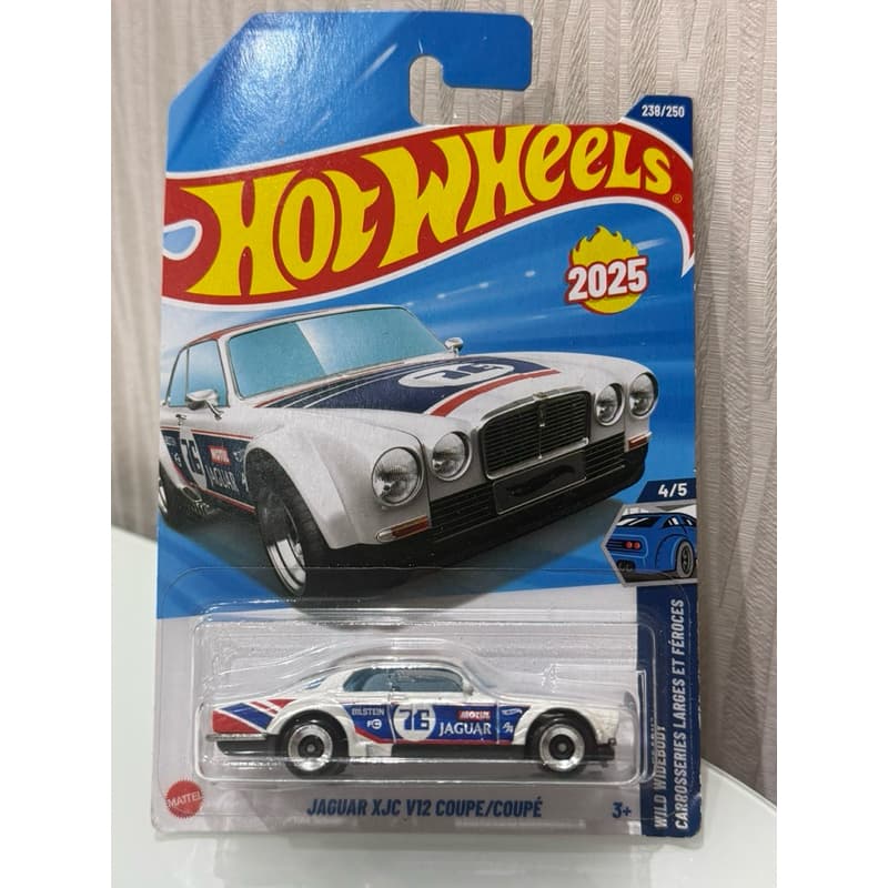 Carrinho Hot Wheels Jaguar MK1 / Hot Wheels Jaguar XJC V12 Coupe