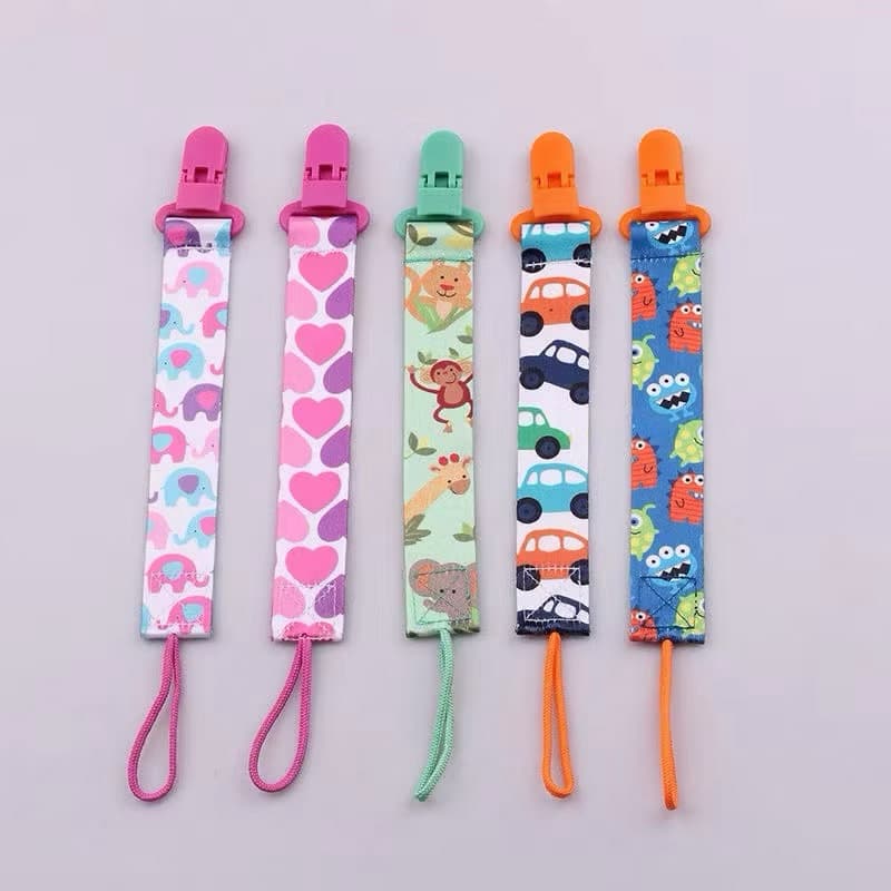 Kit Ate 5 Prendedor De Chupeta Com Trava Com Corrente Clipe Chupeta Menino e Menina - Promoção