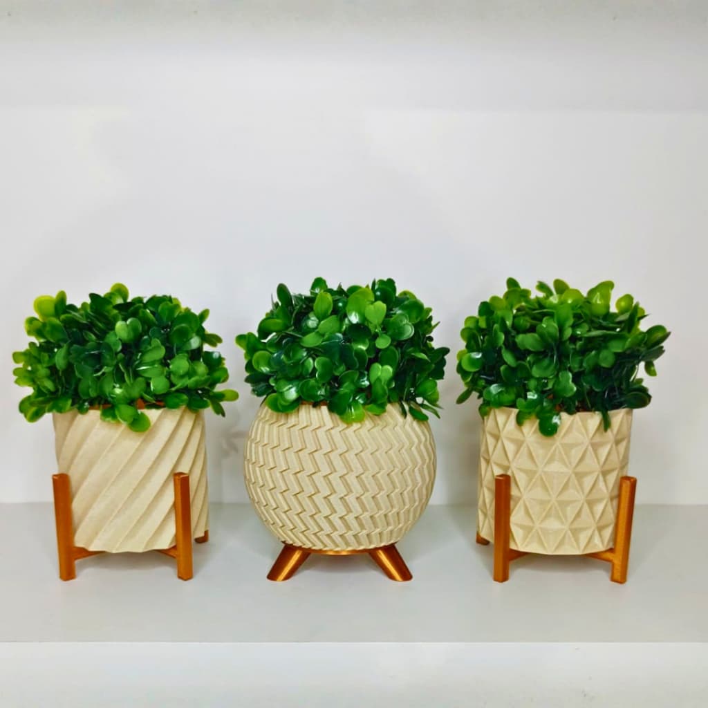 Trio De Vasos com Plantas Artificiais