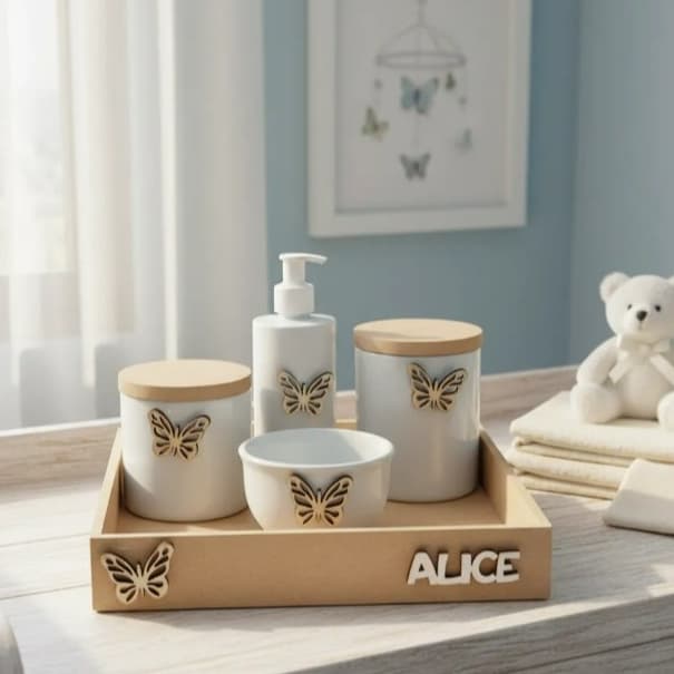 Kit Higiene Bebê Porcelana nome personalizado bandeja quadrada sem pintura aplique 3D