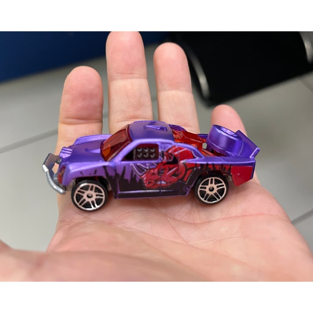 carro corrida Paris Dakar carrinho Off Track Rinoceronte com estepe 1/64 red rino