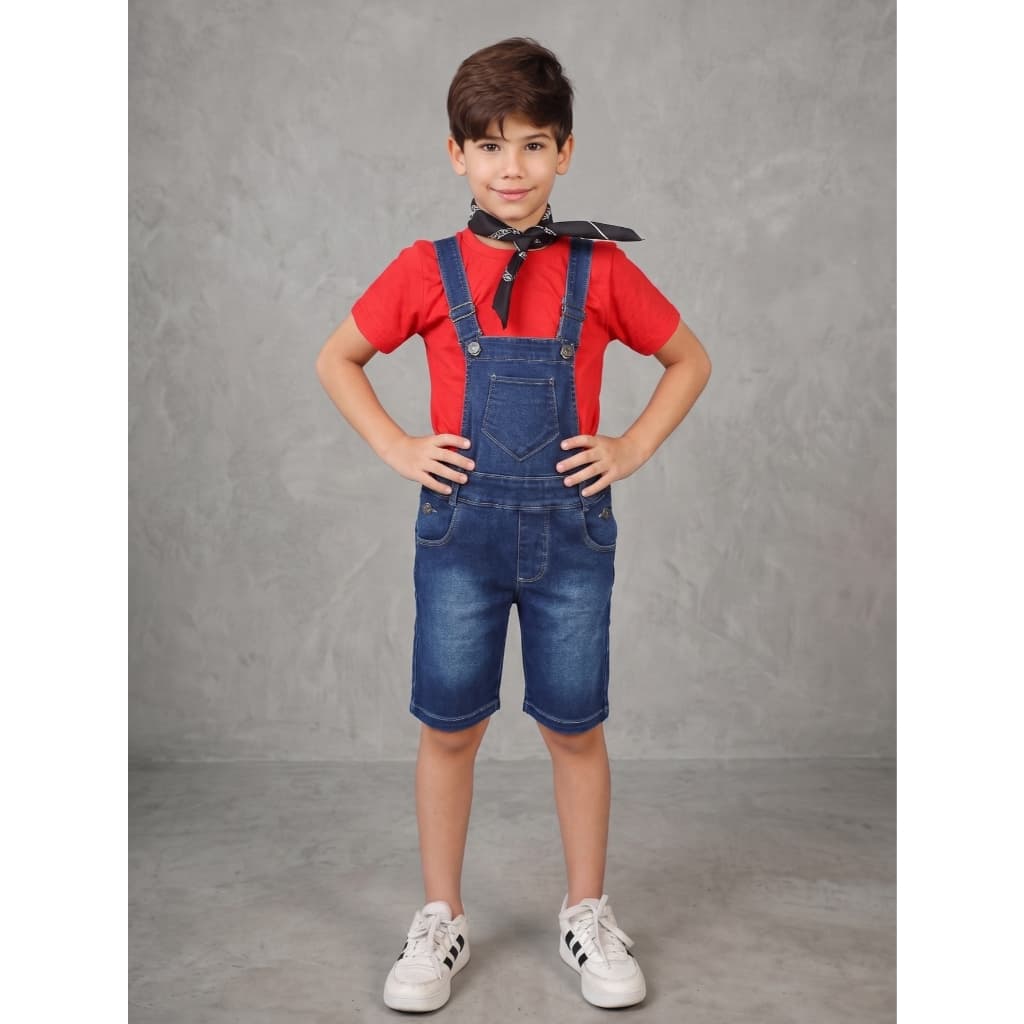 Jardineira Jeans Bermuda Infantil Meninos Bolsos Utilitários Regulagem nas Alças Elastano Conforto