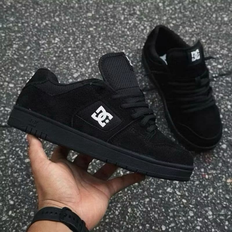 Tenis masculino e feminino casual skatista preto e branco
