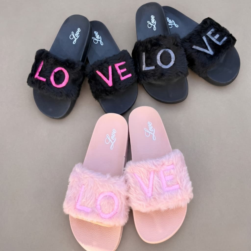 Chinelo Feminino Slide com Pelucia Confortavel Love