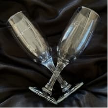 Taça de champanhe de vidro personalizada a laser - logos/nomes/o que você desejar