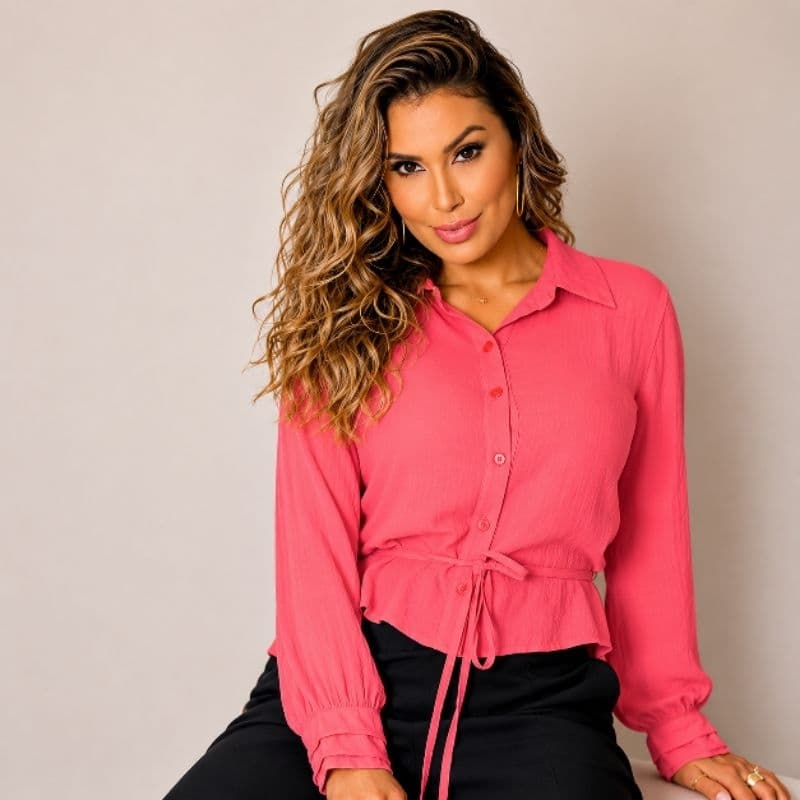 Camisa feminina social Elegance em alfaiataria linho