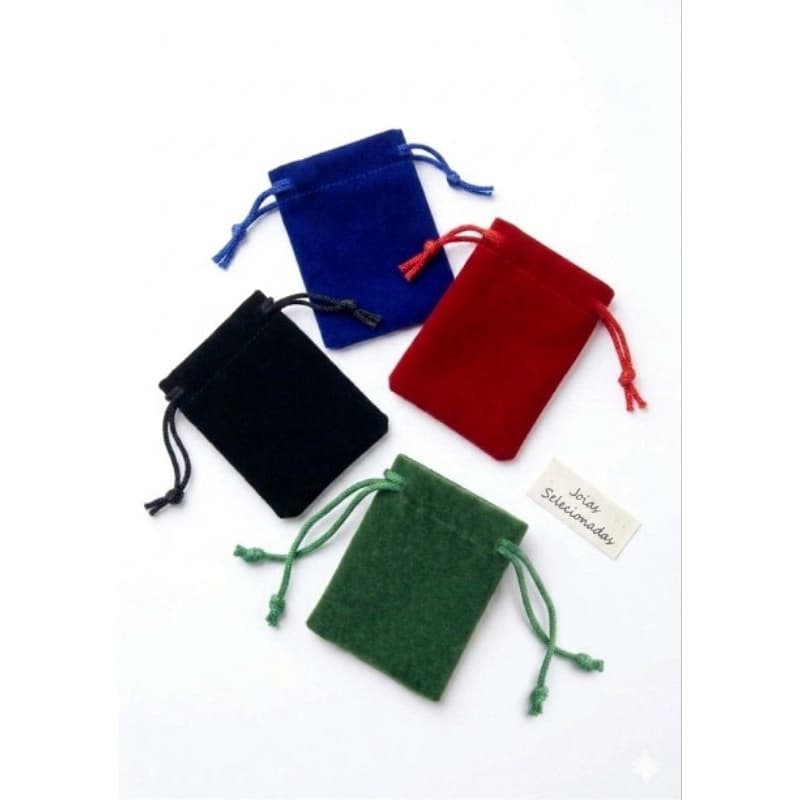 Kits Saquinhos De Veludo Premium Tamanho 7x9-CM  Cor Vermelho Preto Verde e Azul Ideal Para Joias Bijuterias Presentes.