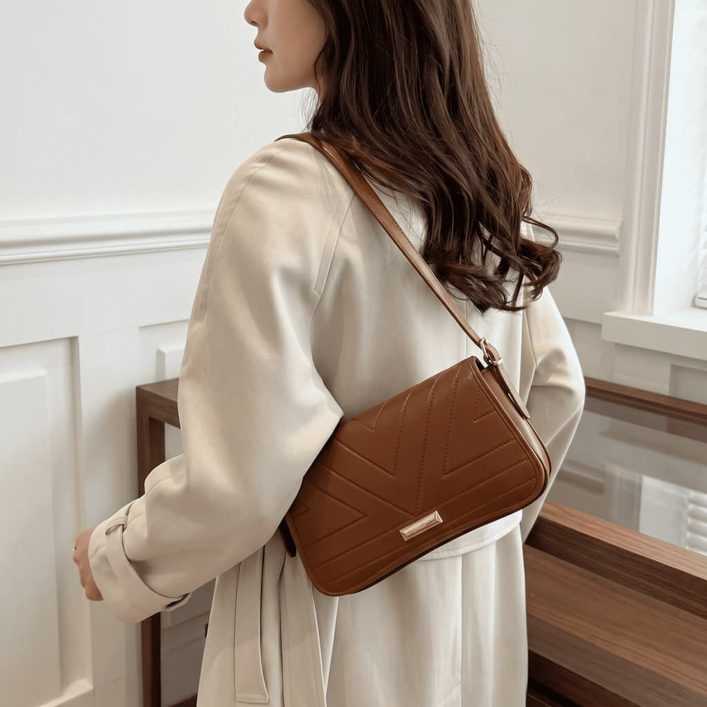 Bolsa Feminina Média Elegante De Ombro Com Detalhes