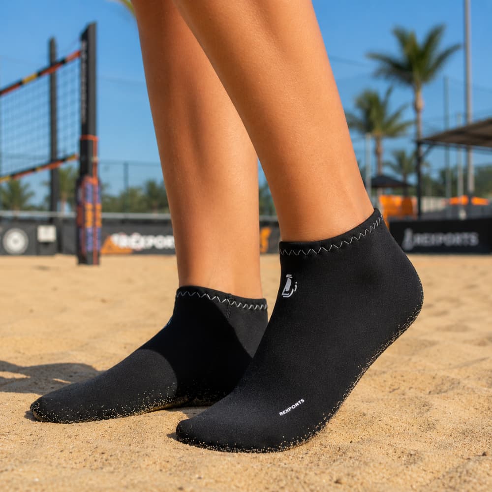Meia Pilates Em Neoprene Volei Praia Areia Futvolei Hibrida Antiderrapante