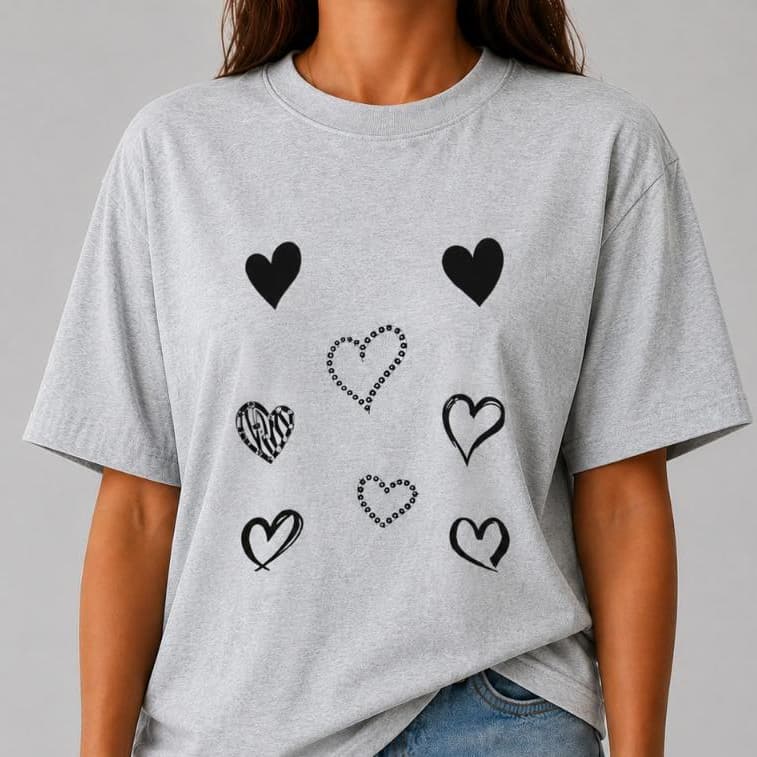 Camiseta Feminina Corações Minimalista – Estampa DTF Delicada Casual Fashion
