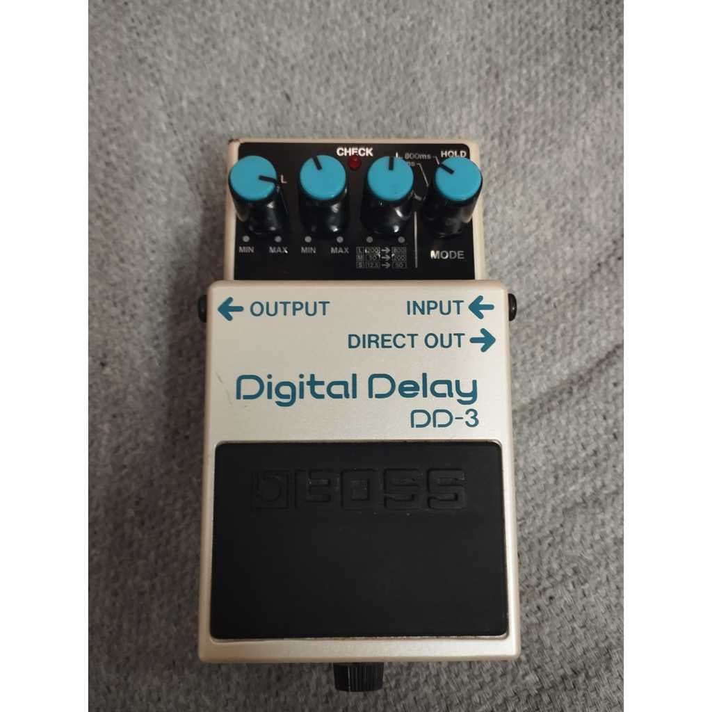 Pedal de efeito Boss Pedal boss dd-3t para guitarra branco
