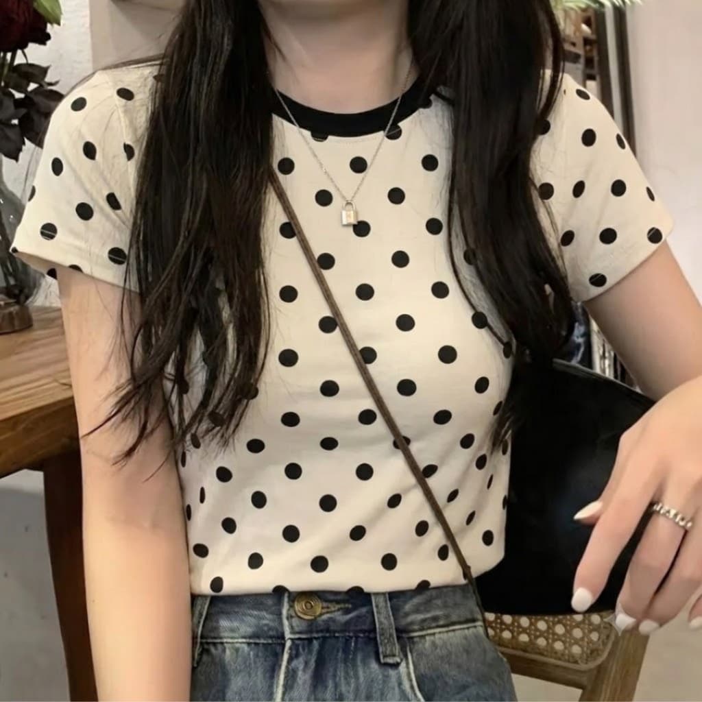 Blusa feminina listrada  Manga Curta TShirt  baby look basica casual Listras Moda Feminina  BLUSINHA