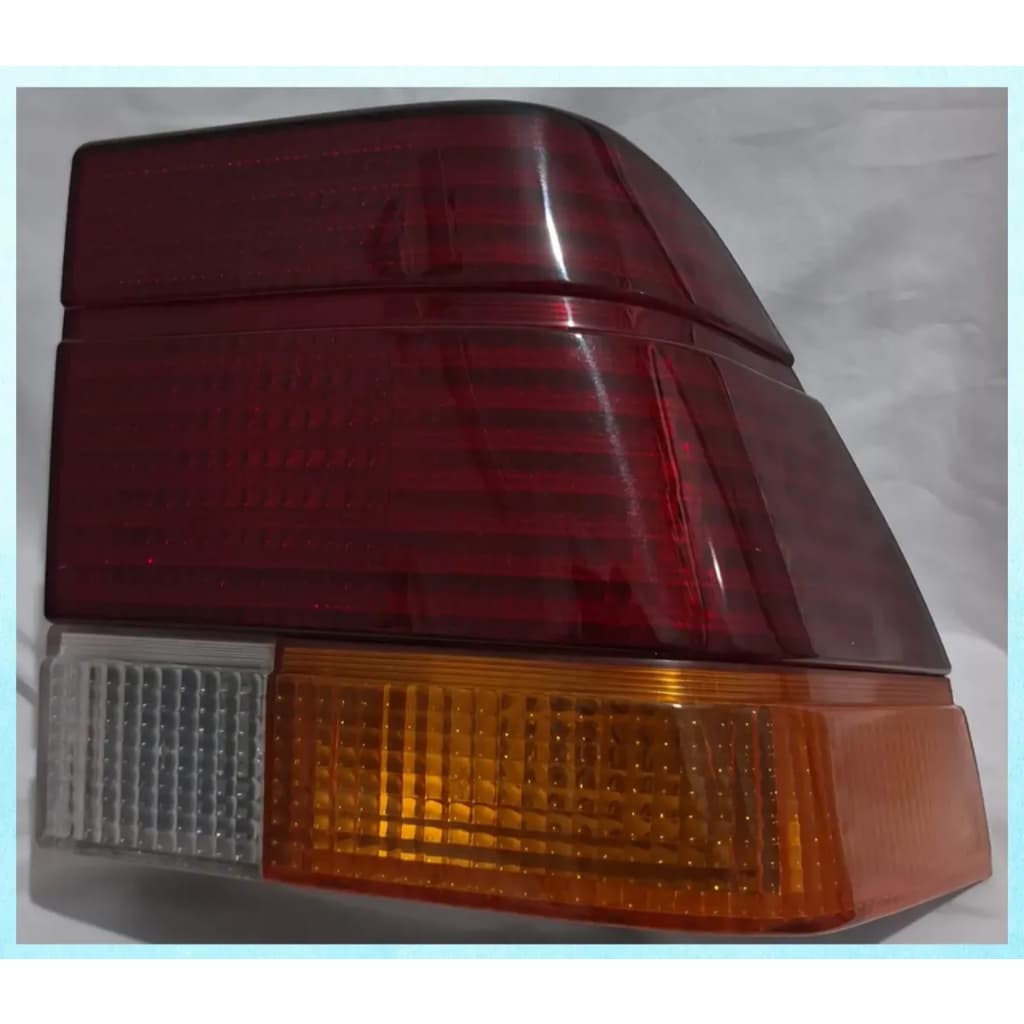 Lanterna Traseira Versailles 1991 A 1996 Tricolor Original Polimatic Direito