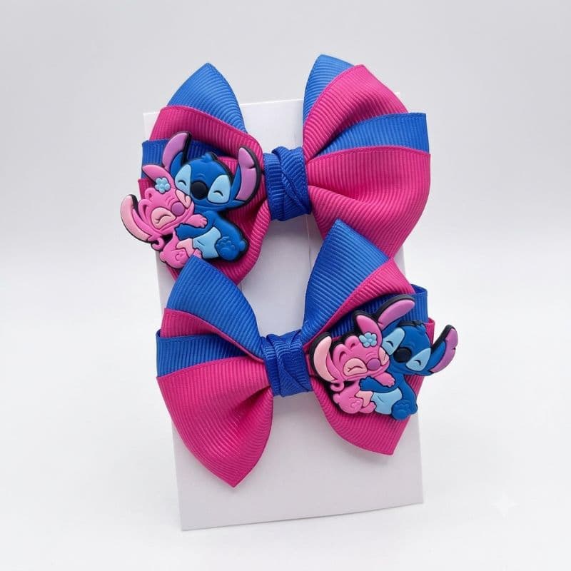 Par de Laços Stitch e Angel Infantil 8 cm | Bico de Pato Encapado | Laço Médio | Fita Premium | Artesanal