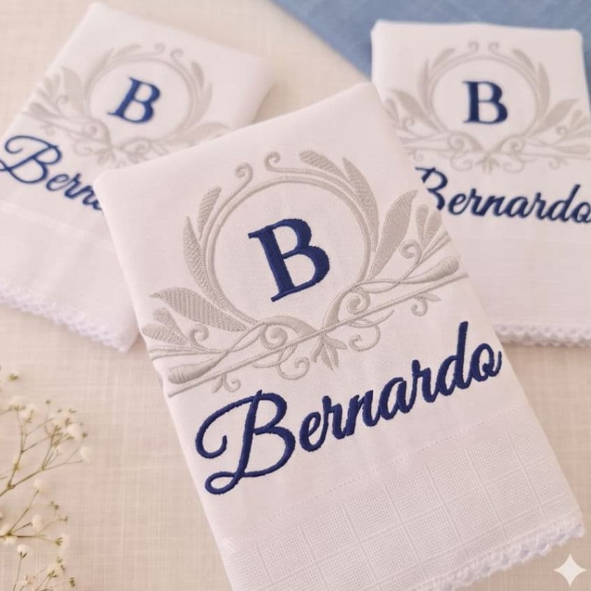Kit de fraldas personalizadas com nome