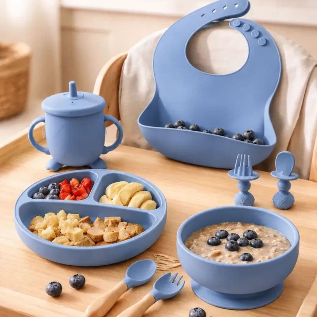 Kit 8 Alimentação Bebê Silicone Prato Babador Copo Tigela.Ele