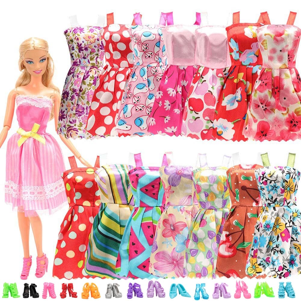 Kits 5 Vestidos curtos casuais Pares de Sapatos e Bolsas para bonecas  Brinquedo para Crianças - Sheilinha Confecção