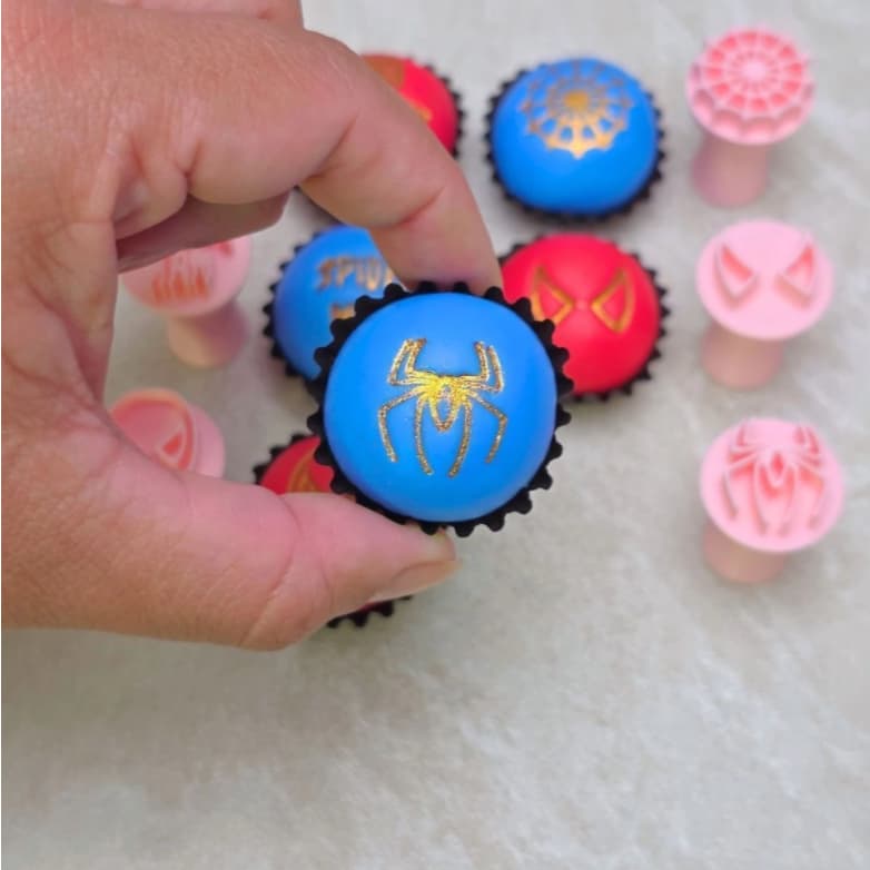 Carimbo Homem Aranha para Doces Kit 6 Peças | Aranha Teia Máscara | Brigadeiro Pasta Americana Festa