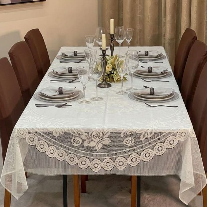 Toalha de Mesa Renda Clássica para Jantar 4 e 6 Lugares Premium