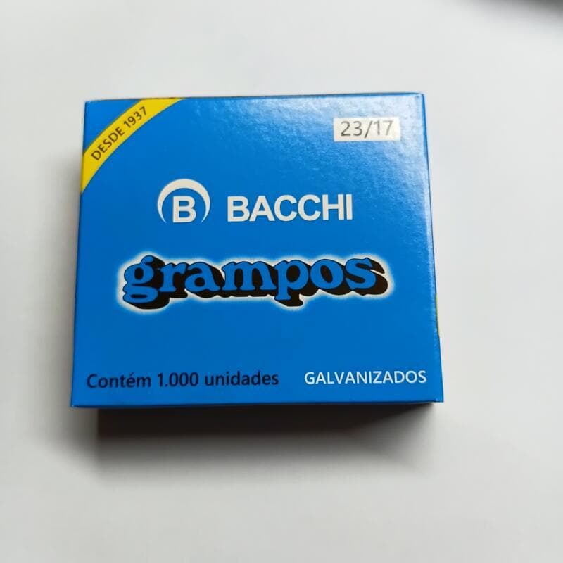 Grampos Bacchi - 23/17 - Galvanizados com 1000 grampos para grampeador manual.