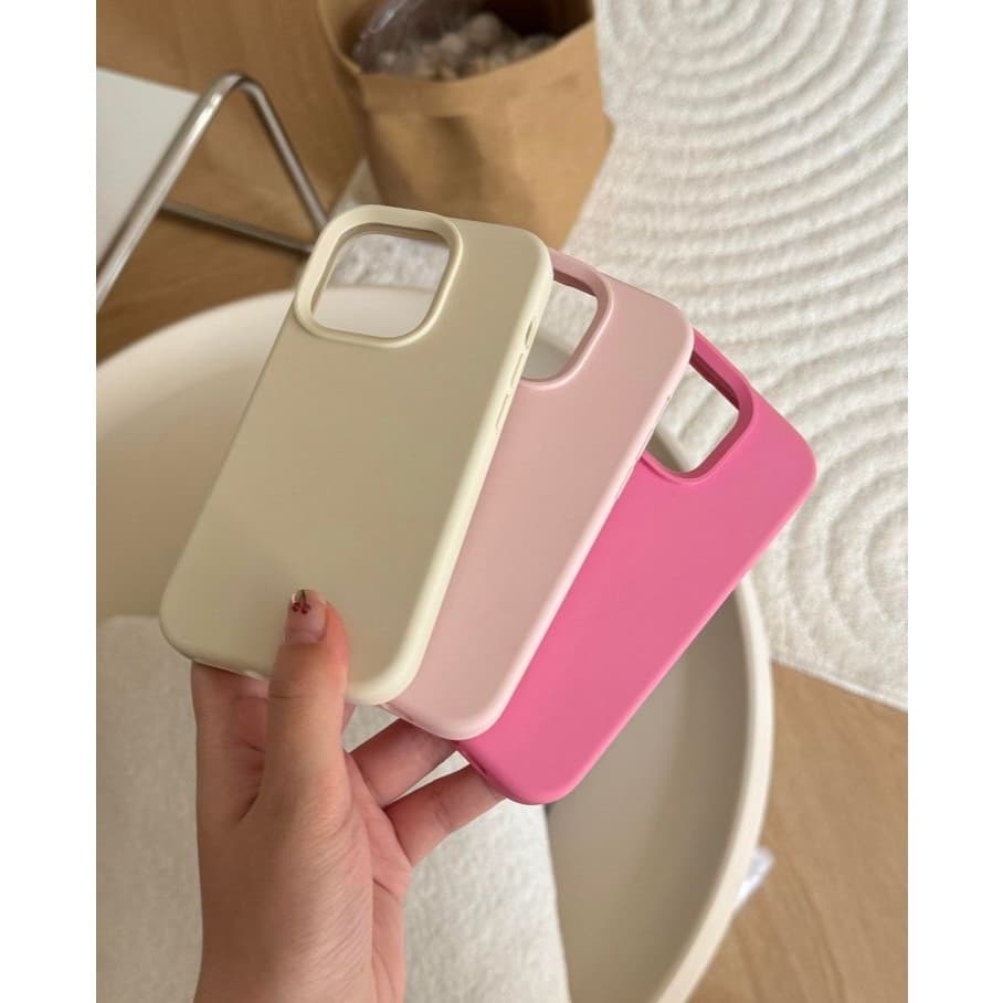 Capinha Silicone Líquido Premium para iPhone 16 Pro Anti Impacto Aveludada Proteção de Câmera