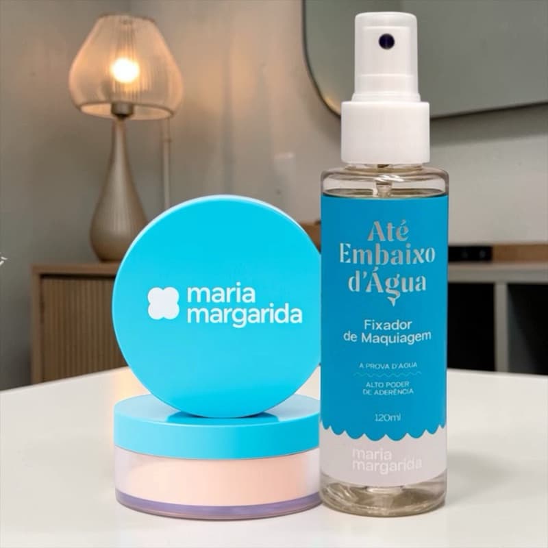 Kit 2 Produtos  Maria Margarida Pó Solto de Tapioca + Fixador de Maquiagem + Esponja Brinde