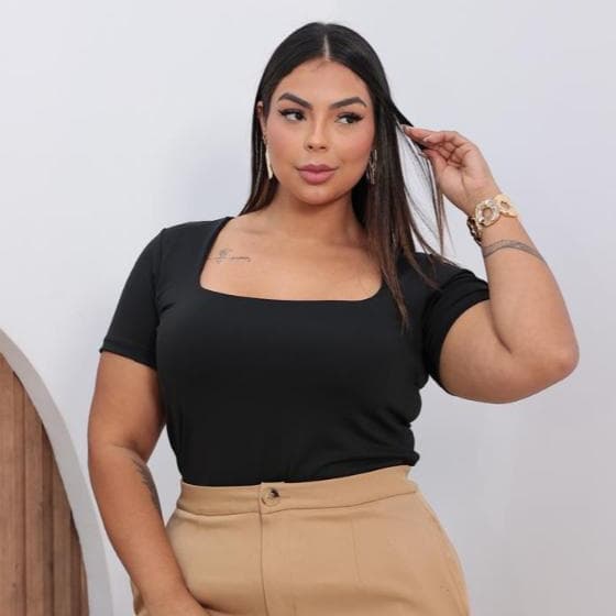 Blusa Feminina Manga Curta Plus Size Decote Quadrado Suplex Elegante Blusinha Basica